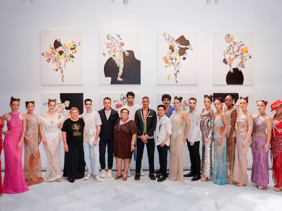 Presentación de colección en galería de arte